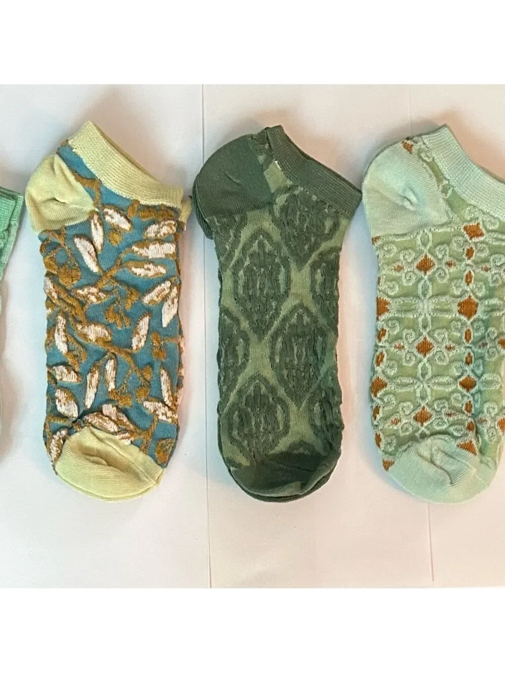 5 Pairs of Low Cut Socks Fits shoe size 5 to 9 NEW